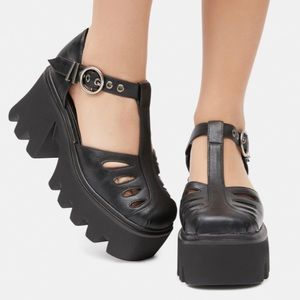Chunky dolly platforms